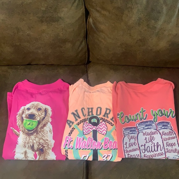 Tops - Women’s mixed small southern shirts (bundle of 3)